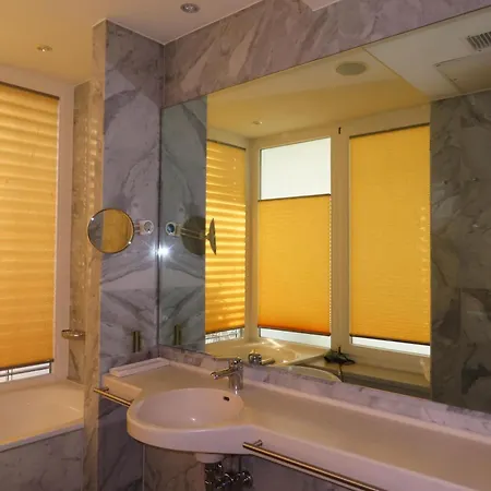 Mariotto Am Burghof Hotel